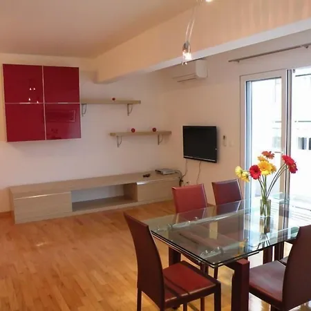 Rosa Apartment *