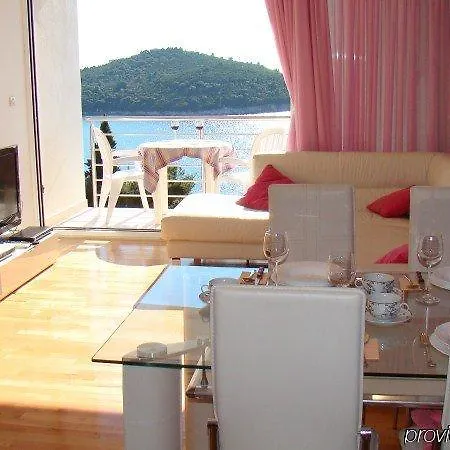 Rosa Daire Dubrovnik