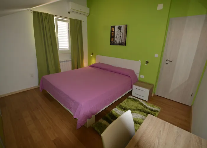 Rosa דוברובניק